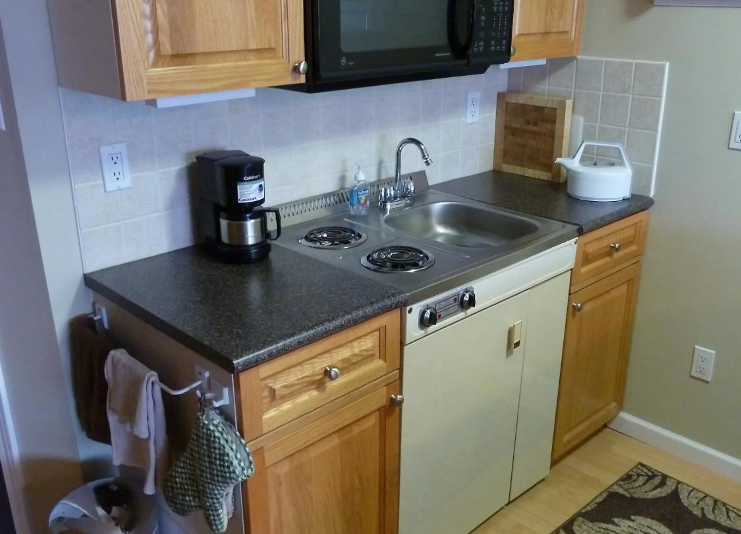 Inlet Beach House B&B Sidney Bed & Breakfast
