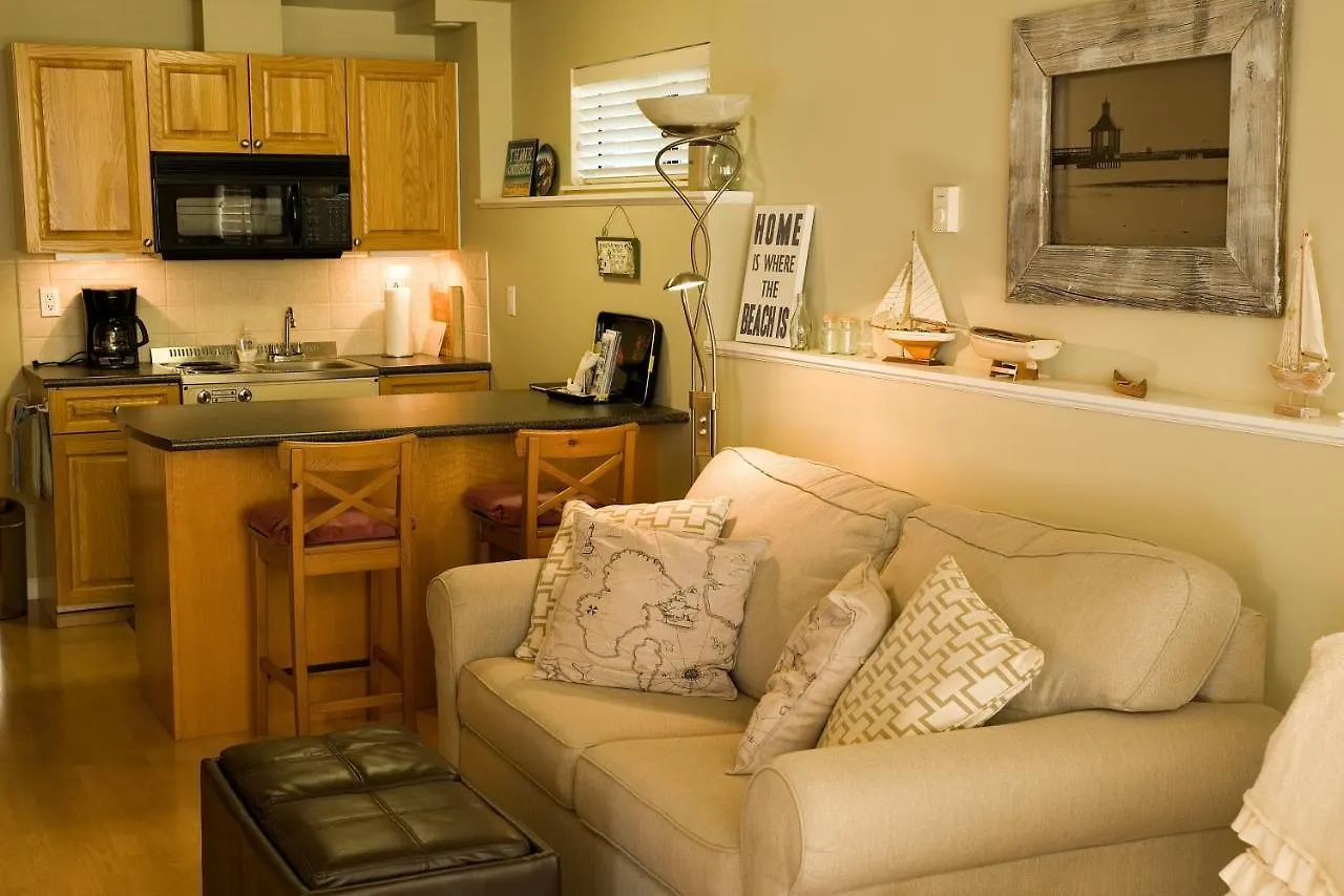 Inlet Beach House B&B Sidney Bed & Breakfast